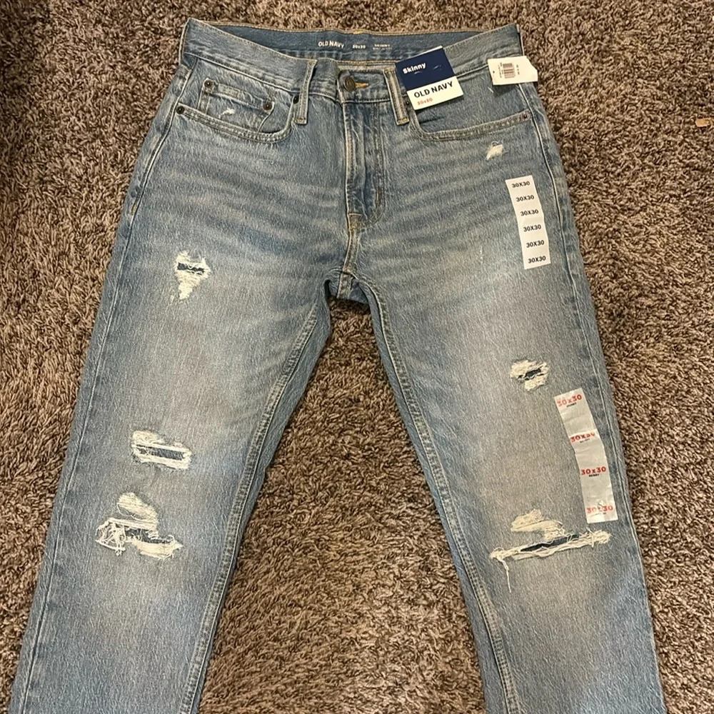 Old navy skinny jeans distressed
